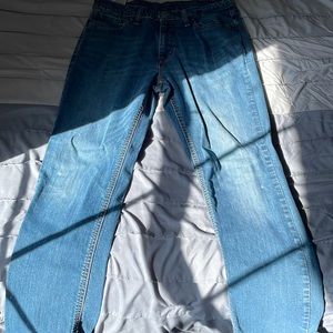 541 Levi’s jeans